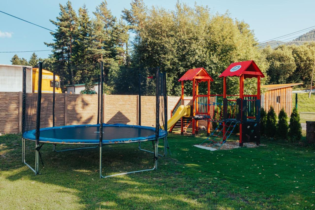 Penzion Larion Kralova Lehota Exterior foto
